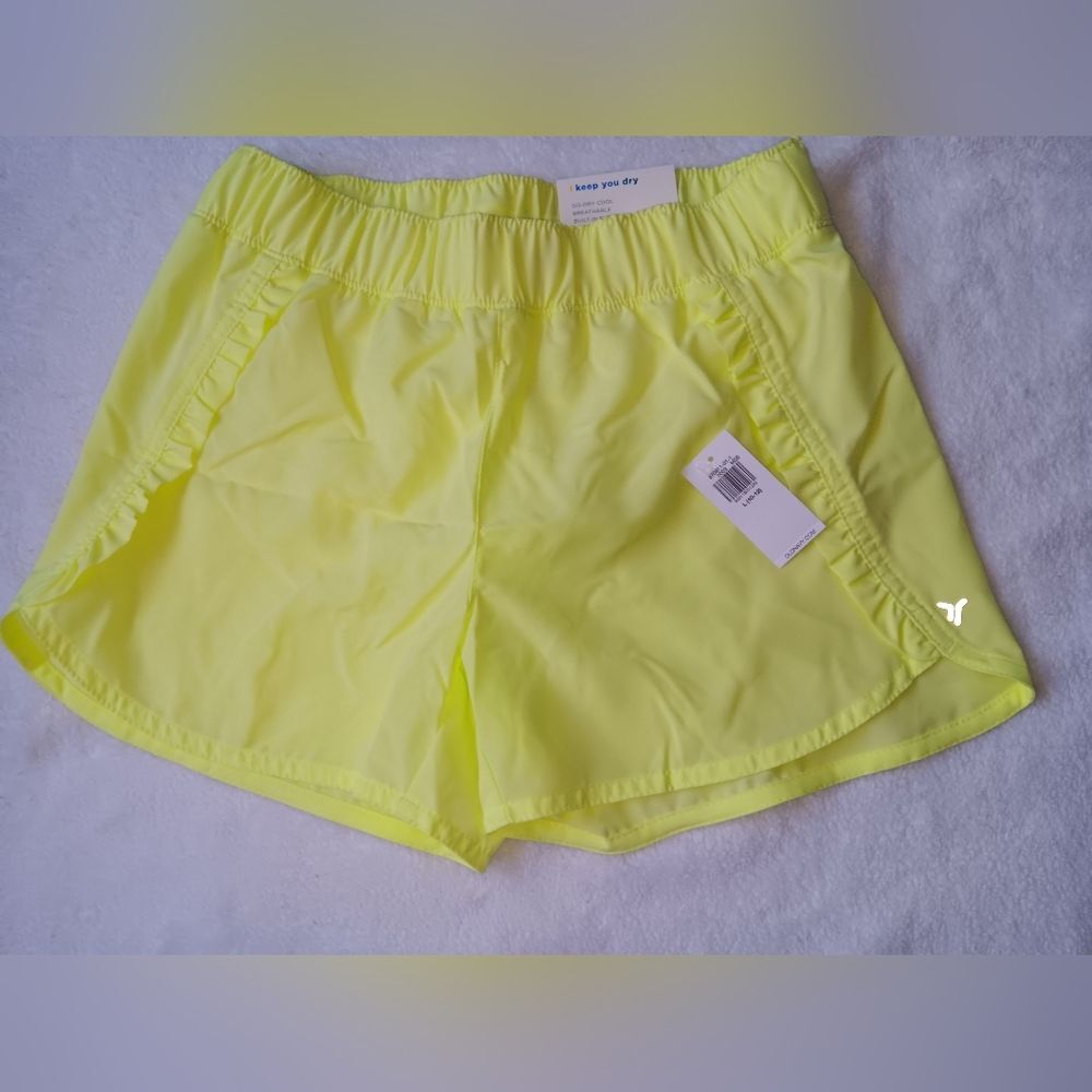 Old Navy Dolphin-Hem Ruffle Run Girls Shorts NWT